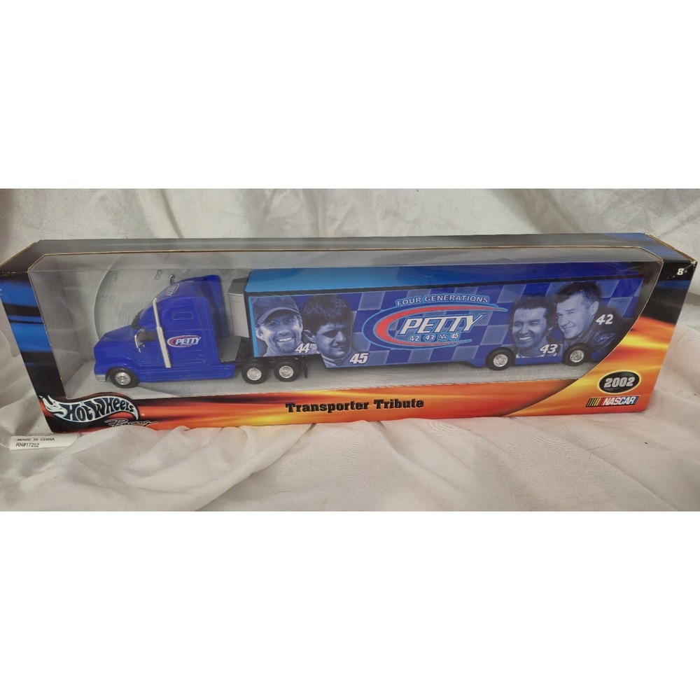 HOT WHEELS NASCAR RACING TRANSPORTER  Petty Four Generations Tribut